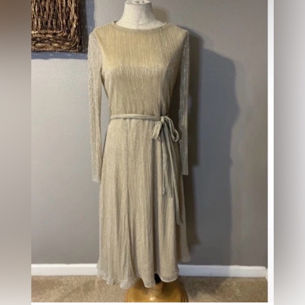 Anne Klein Elegant Long-Sleeve Metallic Midi Dress -